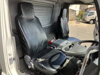 いすゞフォワードパネルバン中型（4t）[写真33]