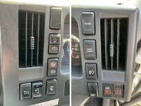 いすゞフォワードパネルバン中型（4t）[写真39]