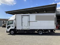 いすゞフォワードパネルバン中型（4t）[写真06]