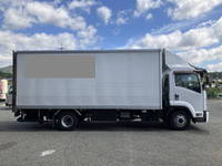 いすゞフォワードパネルバン中型（4t）[写真08]