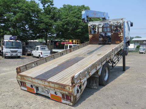 三菱ふそうファイターセルフクレーン4段増トン（6t・8t）[写真02]