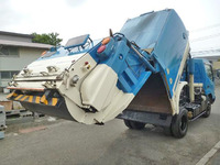 日野デュトロパッカー車（塵芥車）小型（2t・3t）[写真02]