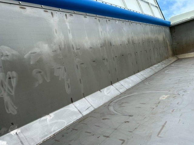 三菱ふそうファイター深ダンプ（土砂禁ダンプ）増トン（6t・8t）[写真12]