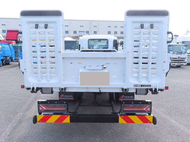 いすゞフォワードキャリアカー中型（4t）[写真12]