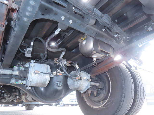 いすゞフォワードキャリアカー中型（4t）[写真16]