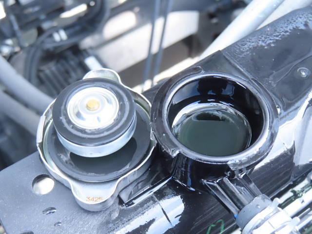 いすゞフォワードキャリアカー中型（4t）[写真23]