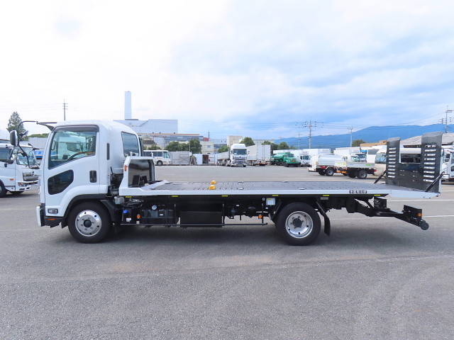 いすゞフォワードキャリアカー中型（4t）[写真03]