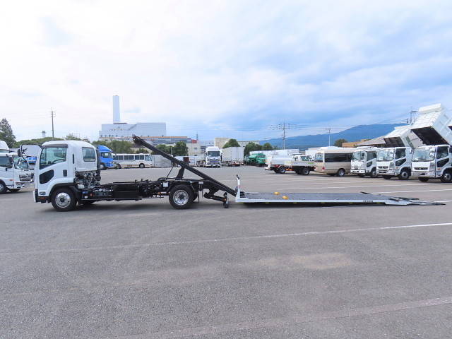 いすゞフォワードキャリアカー中型（4t）[写真04]