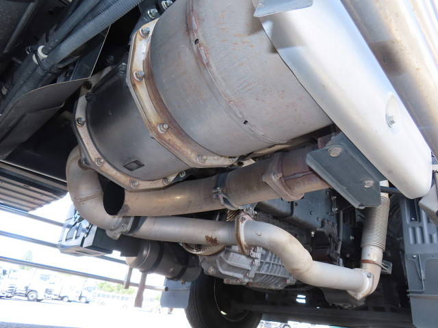 日野プロフィア冷凍車（冷蔵車）大型（10t）[写真10]