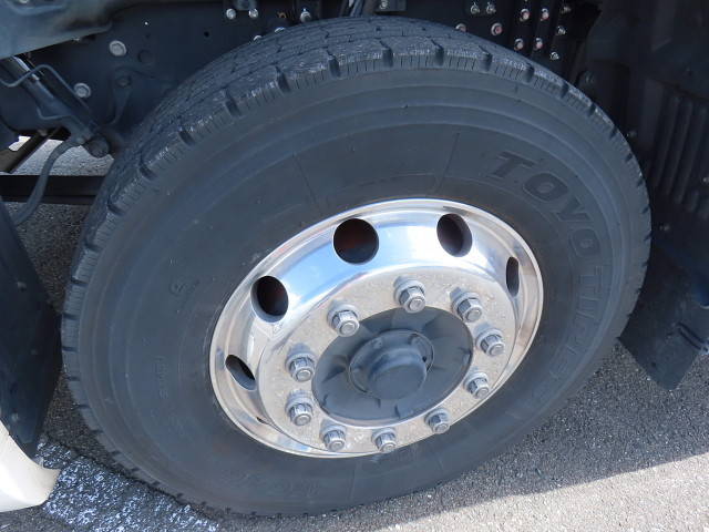 日野プロフィア冷凍車（冷蔵車）大型（10t）[写真11]