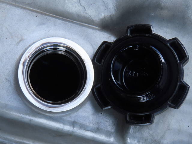 日野プロフィア冷凍車（冷蔵車）大型（10t）[写真15]