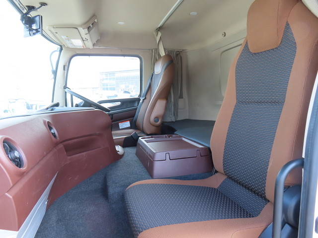 日野プロフィア冷凍車（冷蔵車）大型（10t）[写真18]