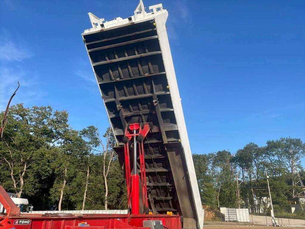 その他のメーカーその他の車種土砂ダンプトレーラー大型（10t）[写真12]