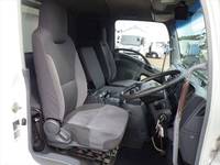 いすゞフォワード冷蔵冷凍ウイング増トン（6t・8t）[写真21]