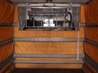 いすゞフォワード冷蔵冷凍ウイング増トン（6t・8t）[写真08]