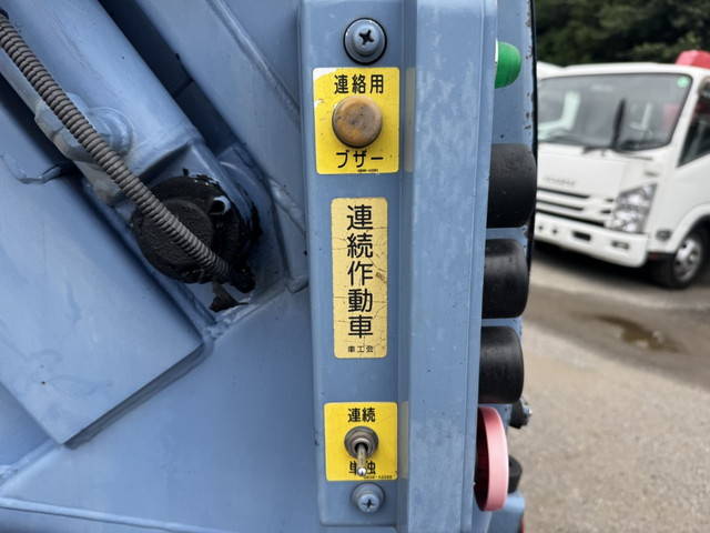 日野デュトロパッカー車（塵芥車）小型（2t・3t）[写真32]