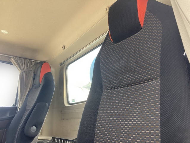 日野レンジャーミキサー車（コンクリートミキサー）増トン（6t・8t）[写真28]