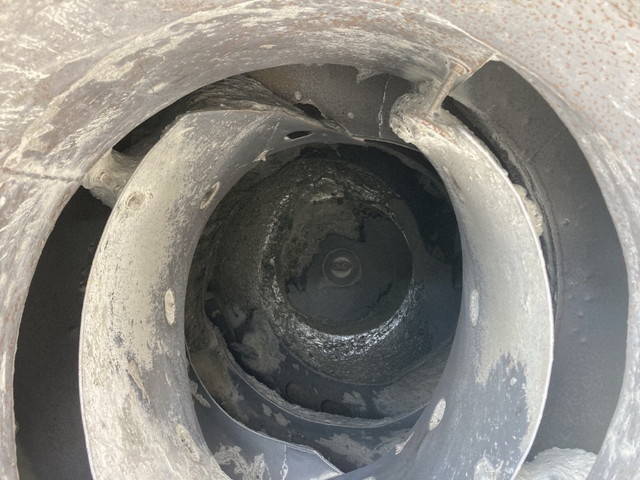 日野レンジャーミキサー車（コンクリートミキサー）増トン（6t・8t）[写真06]