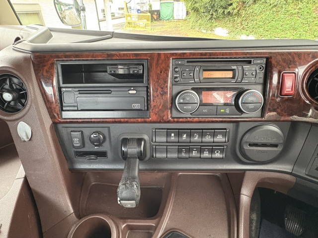 日野プロフィアトレーラーヘッド（トラクターヘッド）大型（10t）[写真20]