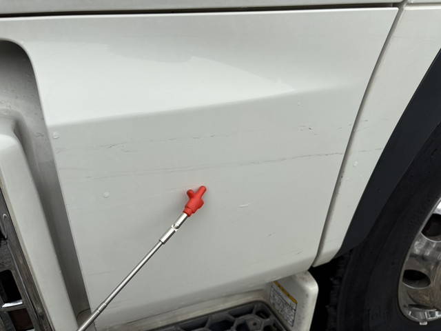 日野プロフィアトレーラーヘッド（トラクターヘッド）大型（10t）[写真33]