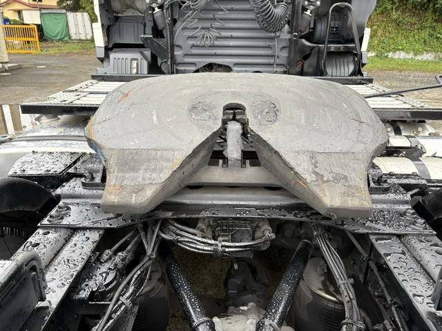 日野プロフィアトレーラーヘッド（トラクターヘッド）大型（10t）[写真09]