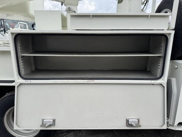 日野デュトロ高所作業車小型（2t・3t）[写真13]