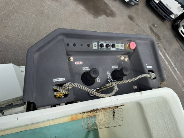 日野デュトロ高所作業車小型（2t・3t）[写真31]