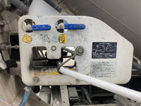 いすゞフォワードミキサー車（コンクリートミキサー）増トン（6t・8t）[写真12]