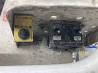 いすゞフォワードミキサー車（コンクリートミキサー）増トン（6t・8t）[写真14]