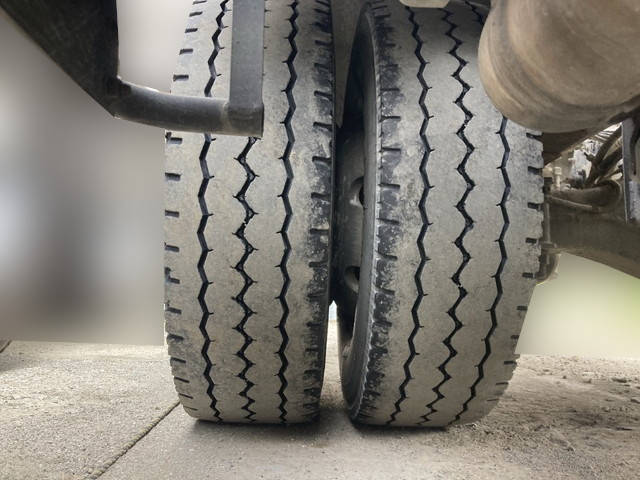 いすゞフォワードミキサー車（コンクリートミキサー）増トン（6t・8t）[写真21]