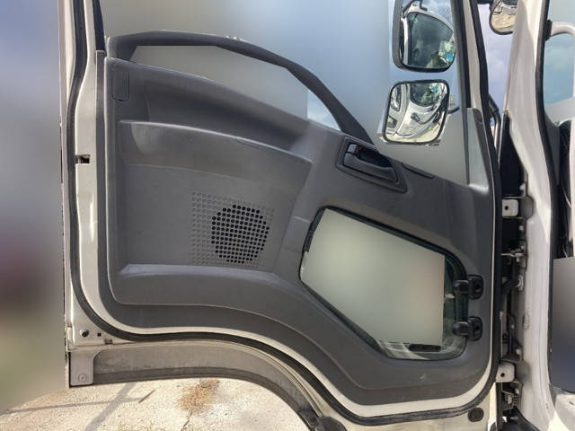 いすゞフォワードミキサー車（コンクリートミキサー）増トン（6t・8t）[写真29]