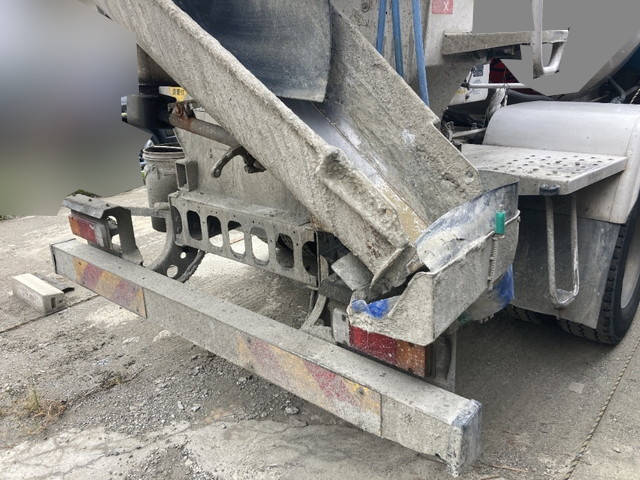 いすゞフォワードミキサー車（コンクリートミキサー）増トン（6t・8t）[写真03]