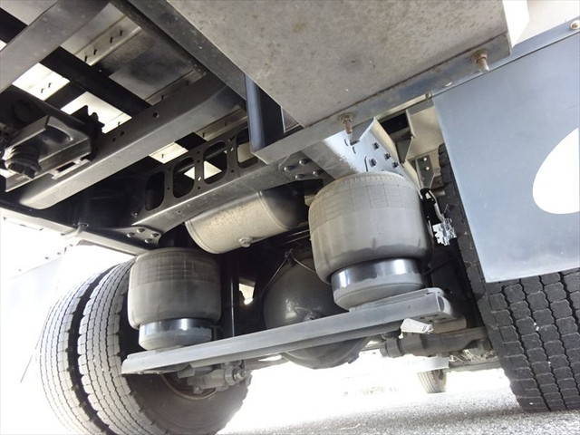 三菱ふそうファイターアルミウイング増トン（6t・8t）[写真11]