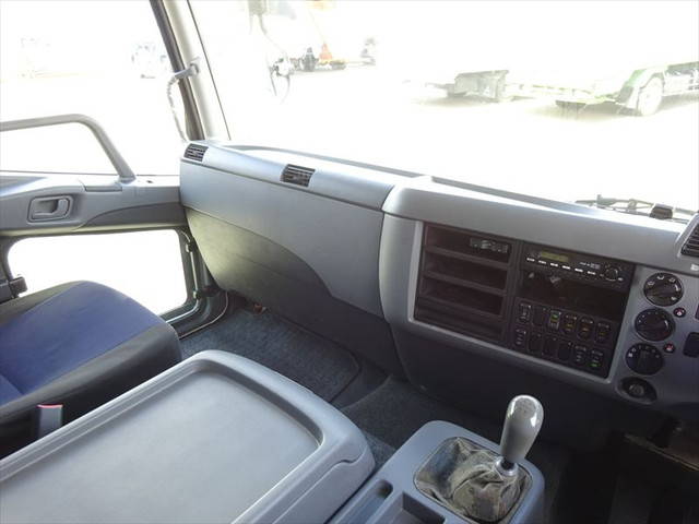 三菱ふそうファイターアルミウイング増トン（6t・8t）[写真28]