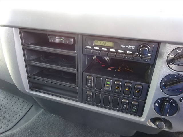 三菱ふそうファイターアルミウイング増トン（6t・8t）[写真29]