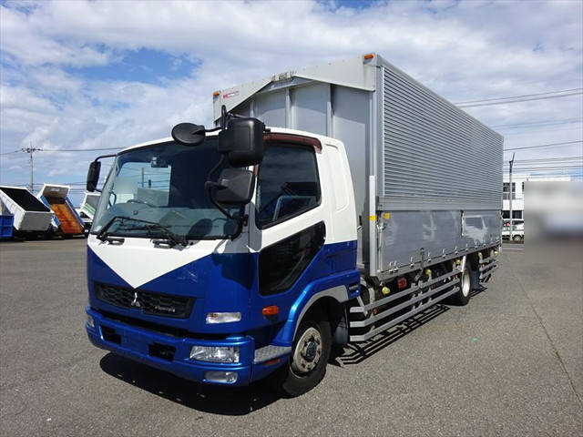三菱ふそうファイターアルミウイング増トン（6t・8t）[写真03]