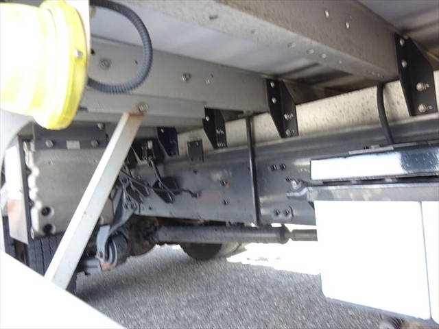 三菱ふそうファイターアルミウイング増トン（6t・8t）[写真09]