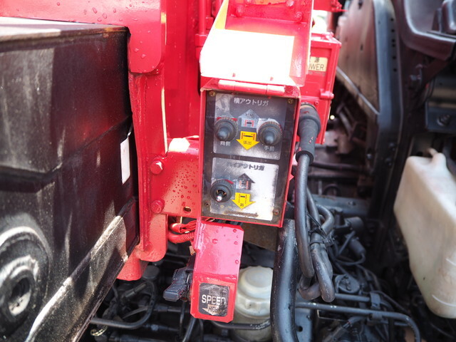 いすゞフォワードセルフクレーン4段増トン（6t・8t）[写真16]