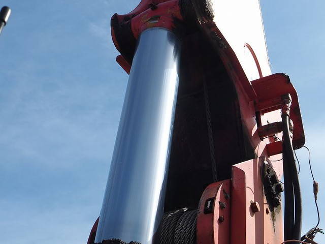 いすゞフォワードセルフクレーン4段増トン（6t・8t）[写真17]