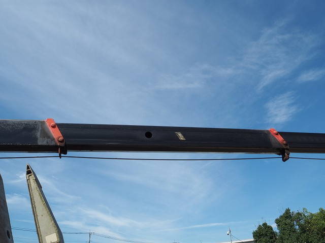 いすゞフォワードセルフクレーン4段増トン（6t・8t）[写真20]