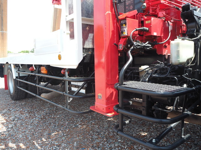 いすゞフォワードセルフクレーン4段増トン（6t・8t）[写真23]