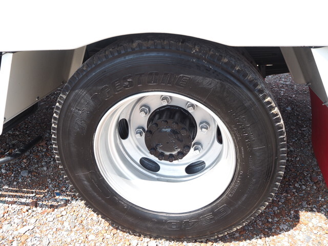 いすゞフォワードセルフクレーン4段増トン（6t・8t）[写真28]