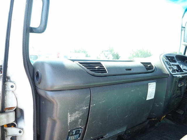 いすゞフォワードセルフクレーン4段増トン（6t・8t）[写真33]