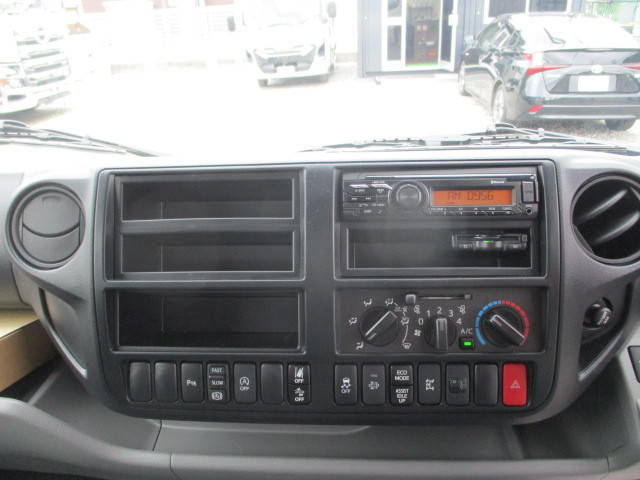 日野デュトロクレーン5段小型（2t・3t）[写真29]