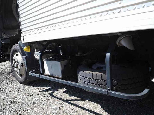 いすゞエルフアルミバン小型（2t・3t）[写真24]