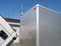 いすゞエルフアルミバン小型（2t・3t）[写真30]