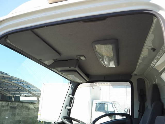 いすゞエルフアルミバン小型（2t・3t）[写真31]