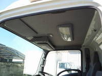 いすゞエルフアルミバン小型（2t・3t）[写真32]