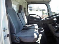 いすゞエルフアルミバン小型（2t・3t）[写真34]