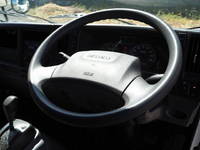 いすゞエルフアルミバン小型（2t・3t）[写真36]